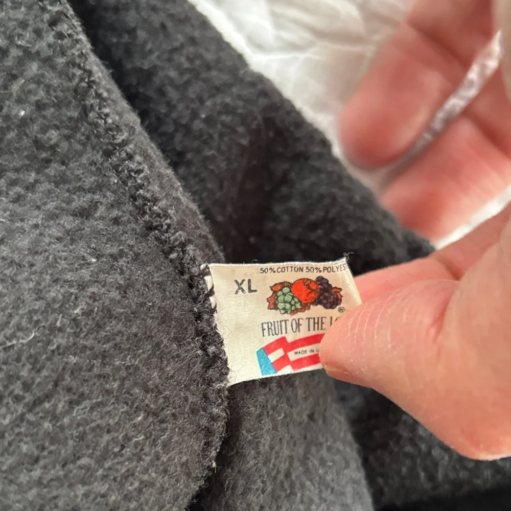 On Wisconsin - Swimming Sweatpants. Fruit of the Loom Black. - Picture 4 of 4